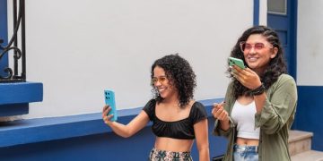 Negocios Digitales en Auge en Venezuela 2025: Monetización Online - Cover Image