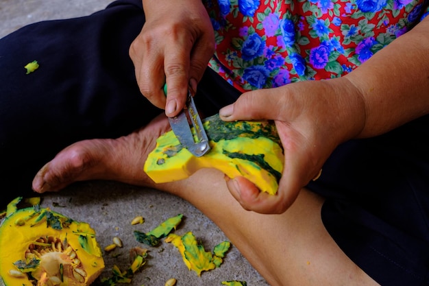 A close-up of hands crafting a handmade product in Venezuela, with vibrant colors and local textures. The image emphasizes the artisanal skills and creative potential of Venezuelan entrepreneurs starting businesses with minimal resources.