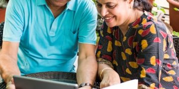 Ahorro y Bienestar: 7 Consejos Prácticos para una Vida Financiera Saludable en VE - Cover Image